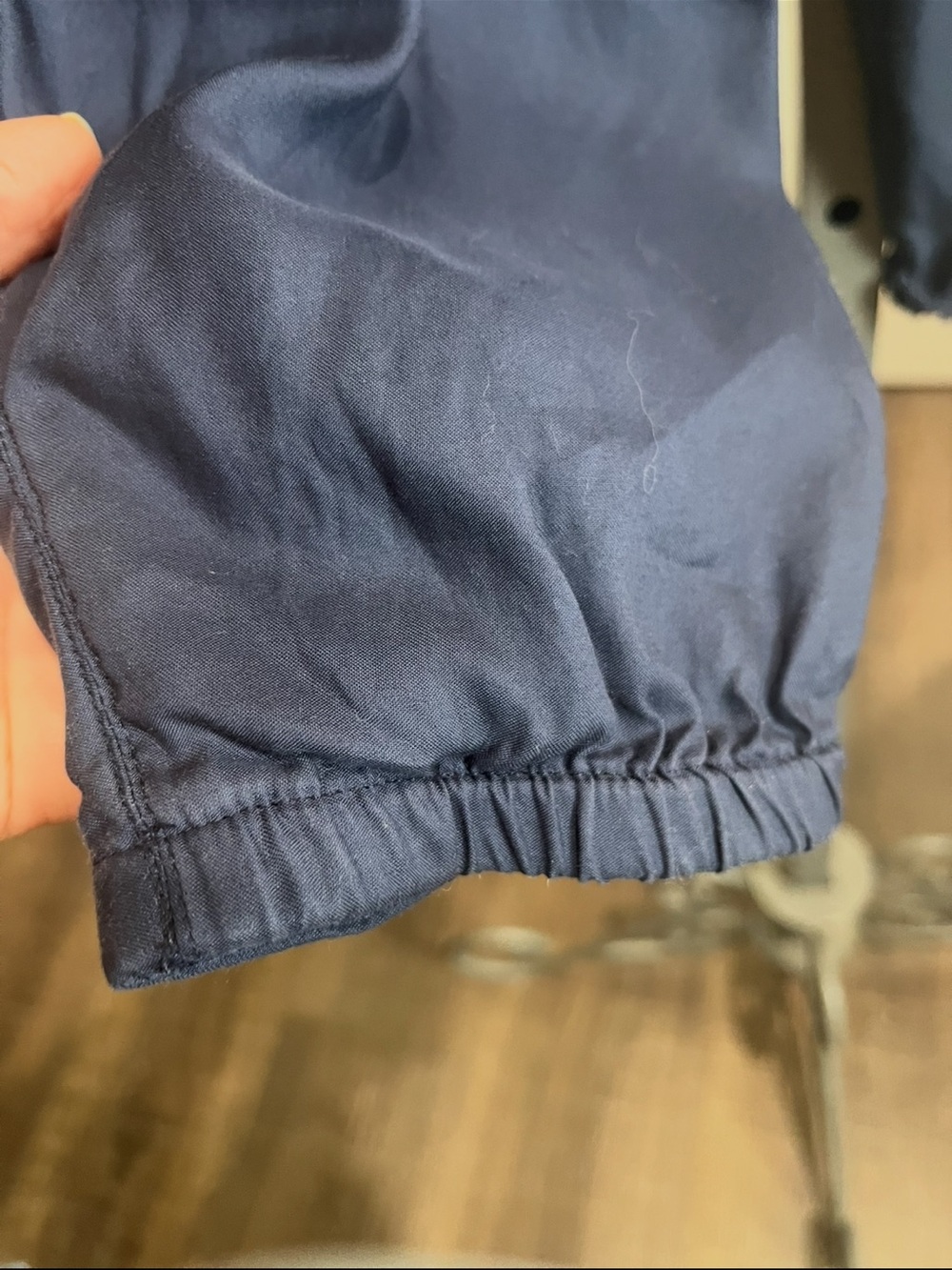 Anthropologie Navy Blue Pleated Wide leg Balloon flowy Jogger Pants Size US 6 - Picture 9 of 16